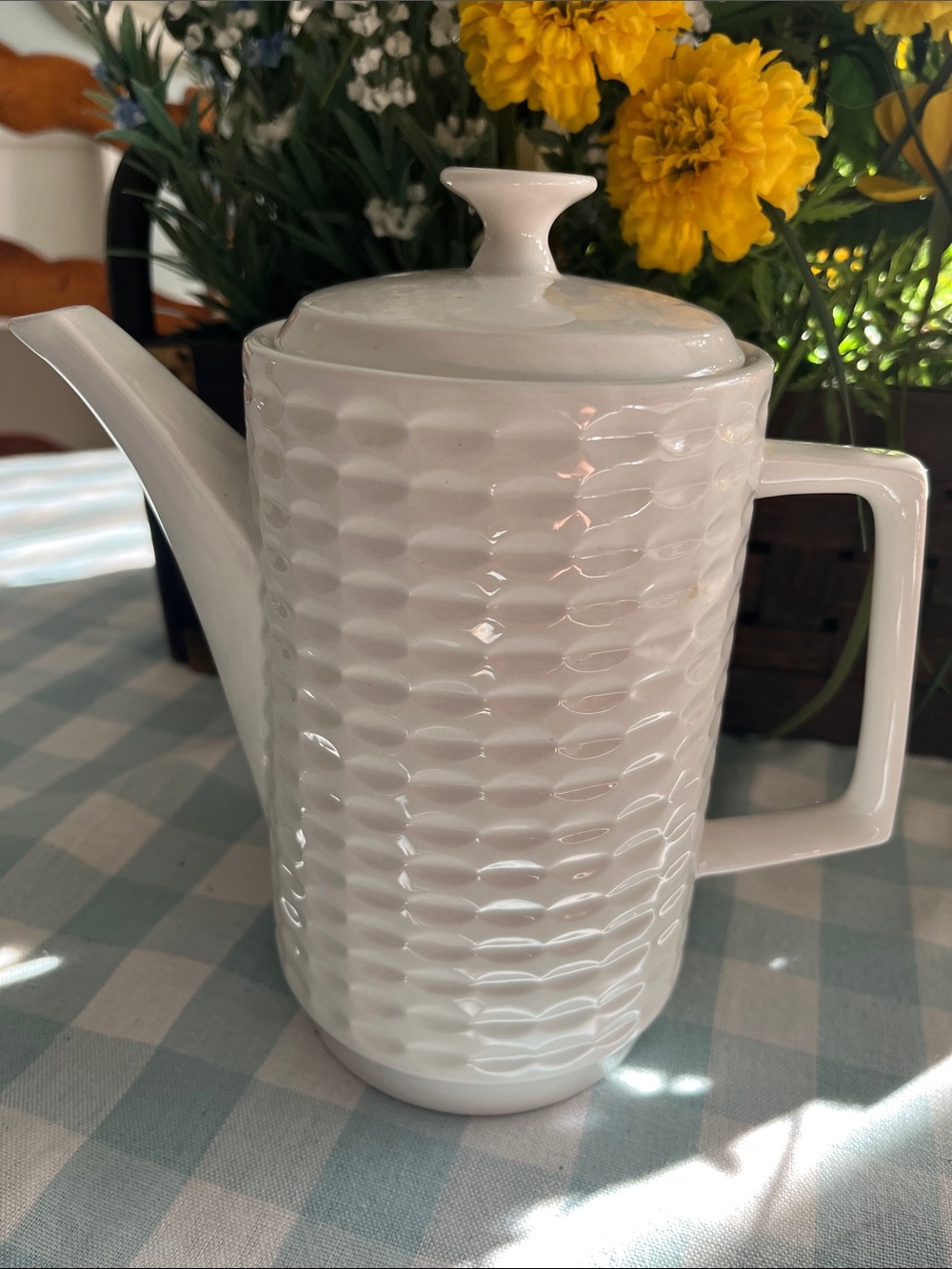 Vintage MYOTT England Textured White Ceramic Tea or Coffee Pot 8 inches